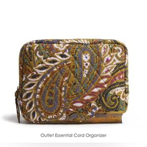 Vera Bradley Cord Organizer in Buta Spray